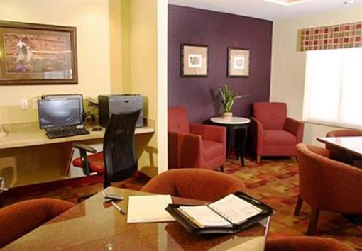 фото отеля TownePlace Suites Farmington