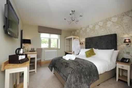 фото отеля Cromwell Arms Country Pub with Rooms