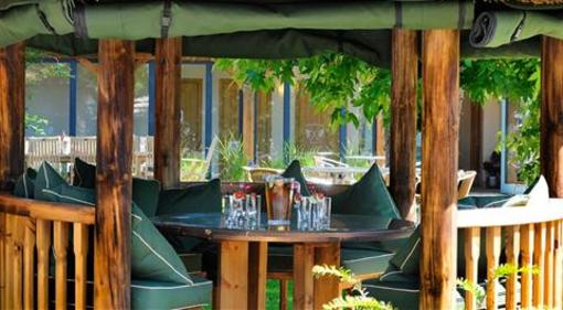 фото отеля Cromwell Arms Country Pub with Rooms