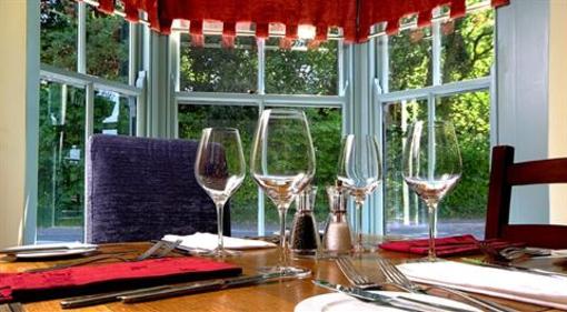 фото отеля Cromwell Arms Country Pub with Rooms
