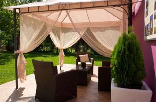 фото отеля Ideal House