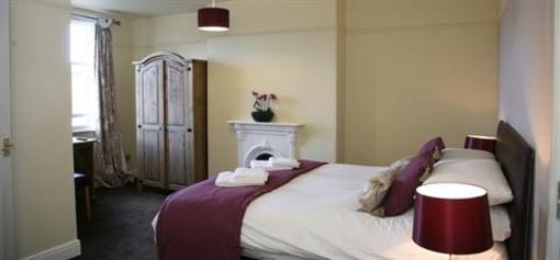 фото отеля Gillygate Guest House