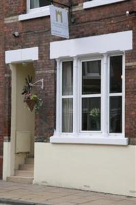 фото отеля Gillygate Guest House