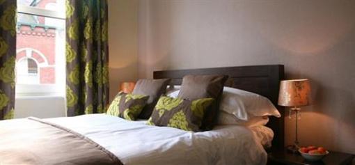 фото отеля Gillygate Guest House