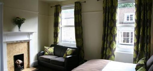 фото отеля Gillygate Guest House