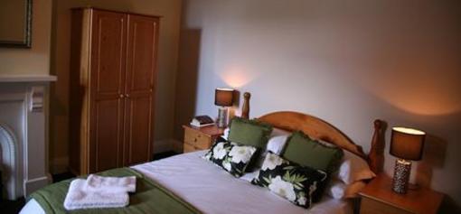 фото отеля Gillygate Guest House