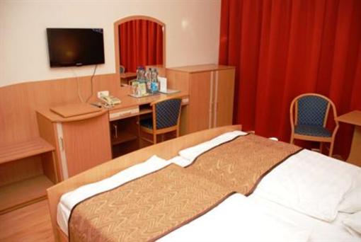 фото отеля Kur & Wellness Hotel Baratsag
