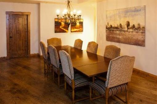 фото отеля WestWall Lodge Crested Butte