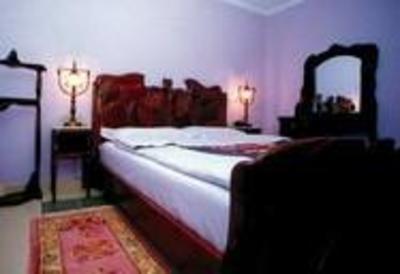 фото отеля Eminent Hotel