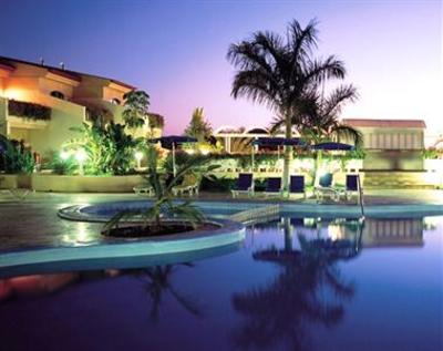 фото отеля Apartamentos Jardin del Conde