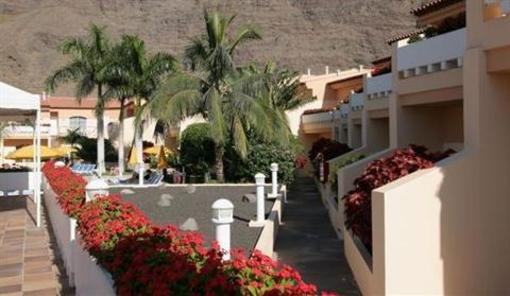 фото отеля Apartamentos Jardin del Conde