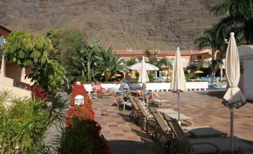 фото отеля Apartamentos Jardin del Conde