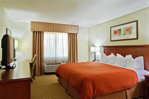 фото отеля Country Inn & Suites Decatur (Illinois)
