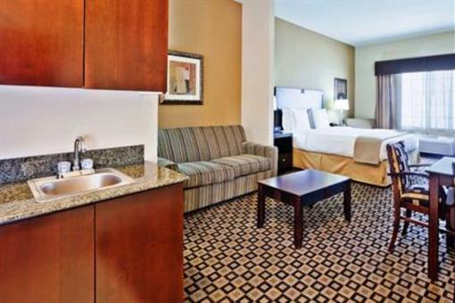фото отеля Holiday Inn Express Hotel & Suites Clovis