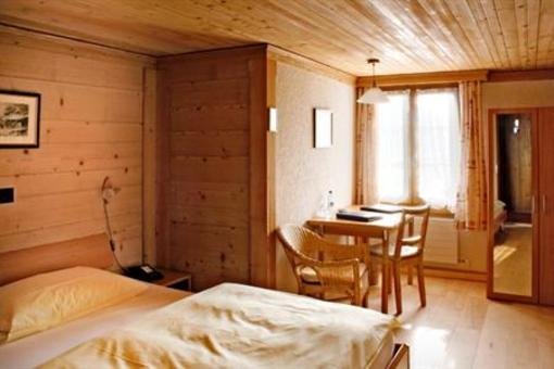 фото отеля Saanerhof Hotel Saanen