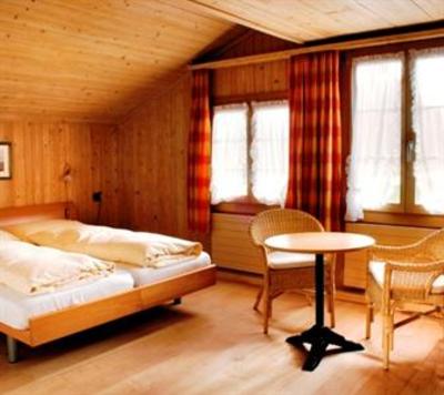 фото отеля Saanerhof Hotel Saanen