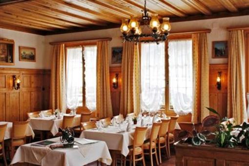 фото отеля Saanerhof Hotel Saanen