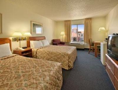 фото отеля Ramada Inn St. Louis Airport Hazelwood