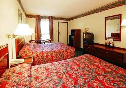 фото отеля Econo Lodge South Garner