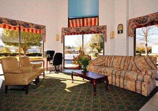 фото отеля Econo Lodge South Garner