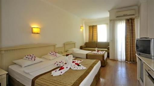 фото отеля Desiree Resort Hotel
