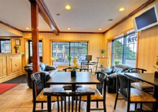 фото отеля Econo Lodge Glens Falls