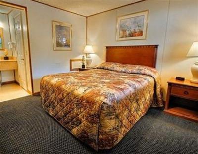 фото отеля Econo Lodge Glens Falls