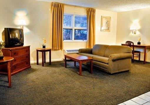 фото отеля Econo Lodge Glens Falls