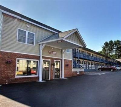 фото отеля Econo Lodge Glens Falls