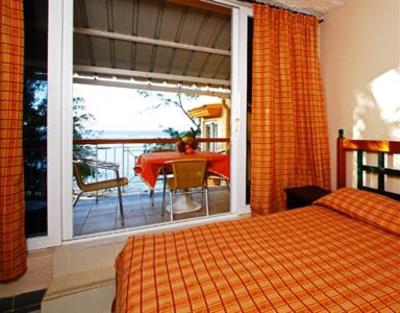 фото отеля Seapoint Beach Bungalows Grand Baie