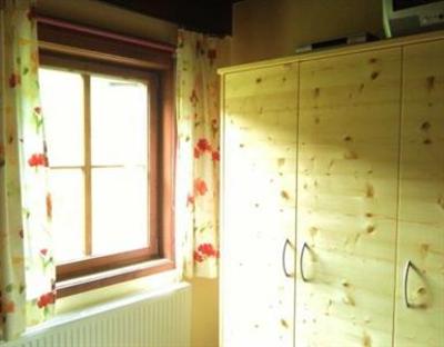 фото отеля Alte Schule Pension Bad Kleinkirchheim