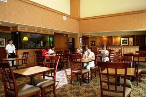 фото отеля Hampton Inn & Suites Pharr