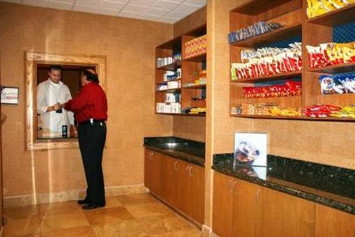 фото отеля Hampton Inn & Suites Pharr
