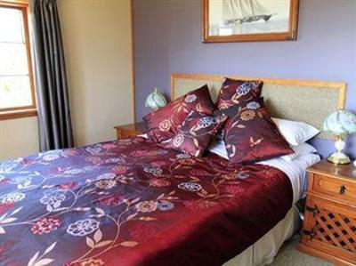 фото отеля Nikau Lodge