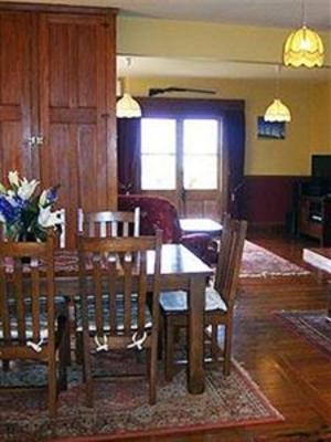 фото отеля Nikau Lodge