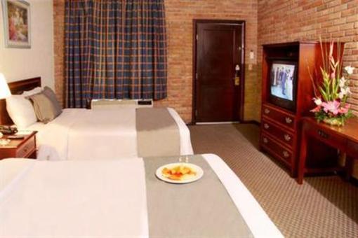 фото отеля American Business Airport Hotel
