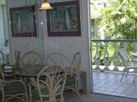Kona Islander Inn
