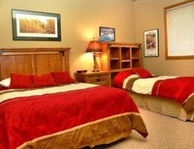 фото отеля Snow Flower Condos Steamboat Springs