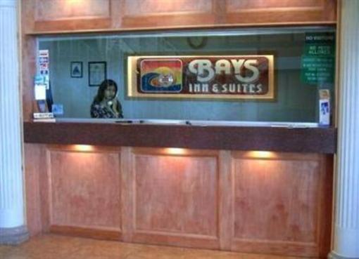 фото отеля Bays Inn & Suites Baytown