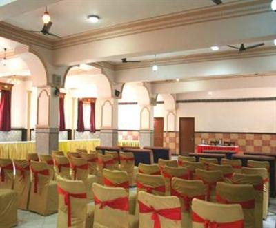 фото отеля Hotel Abhinandan