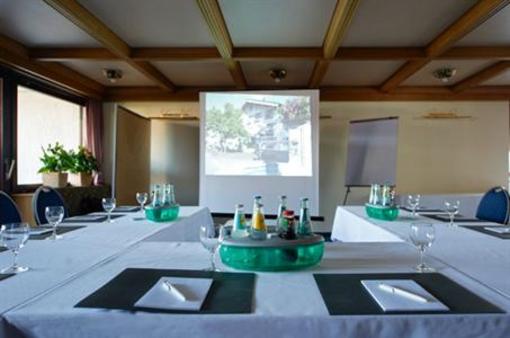 фото отеля Hotel-Traditionsgasthaus Lowen