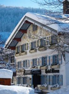 фото отеля Hotel-Traditionsgasthaus Lowen