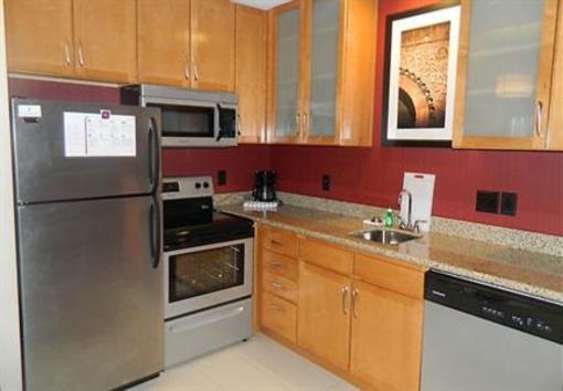 фото отеля Residence Inn Midland Marriot