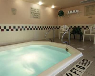 фото отеля Country Inn & Suites Davenport