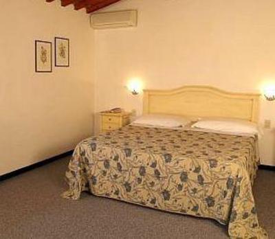 фото отеля Chianti Promotion Calzaiolo Hotel San Casciano in Val di Pesa