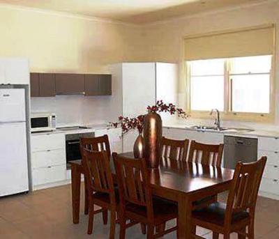 фото отеля The Victoria Apartments Port Fairy