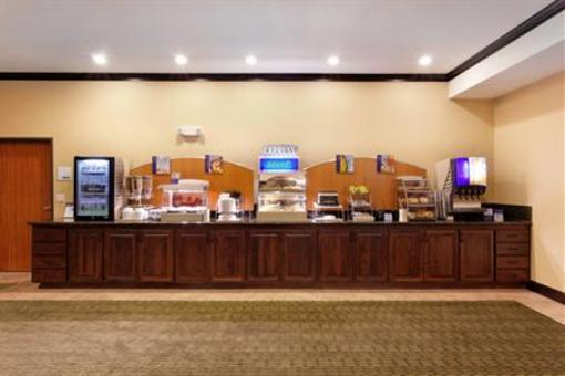 фото отеля Holiday Inn Express Hotel and Suites Newport