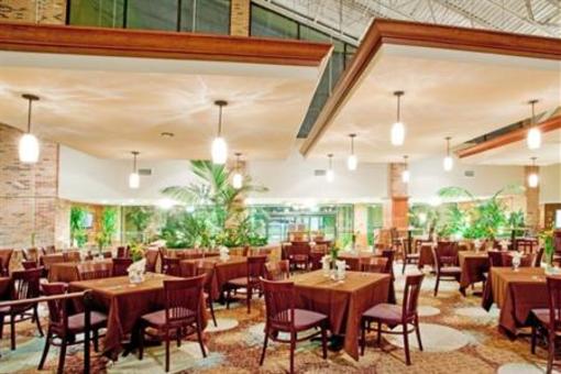фото отеля Holiday Inn Roanoke Valley View