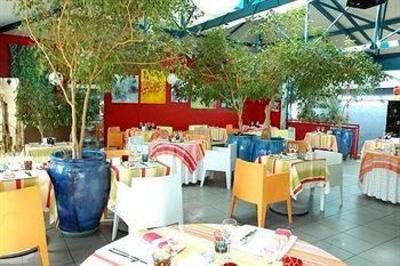 фото отеля Au Canard Gourmand Hotel Samatan