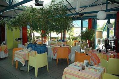 фото отеля Au Canard Gourmand Hotel Samatan